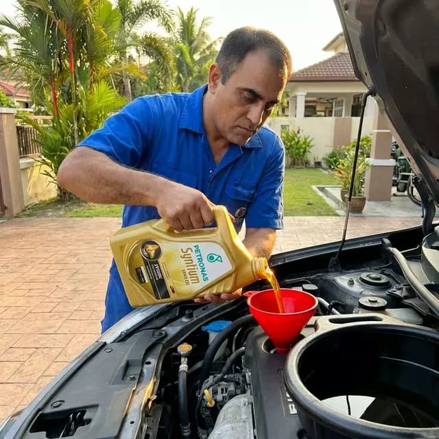 Tukar Minyak Enjin